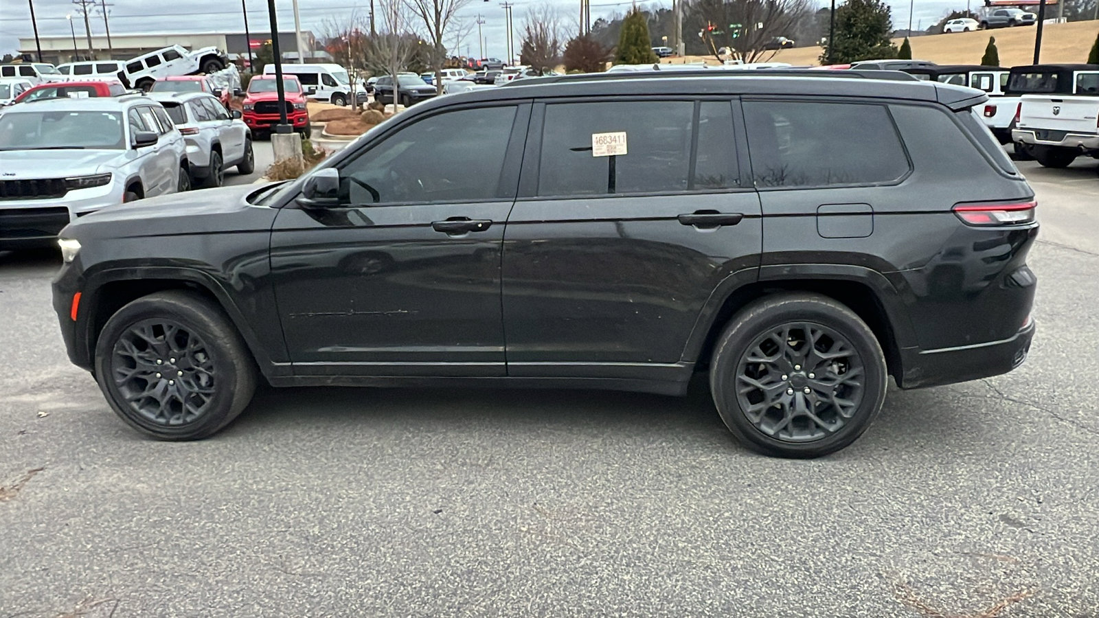 Used 2024 Jeep Grand Cherokee L Summit image 11