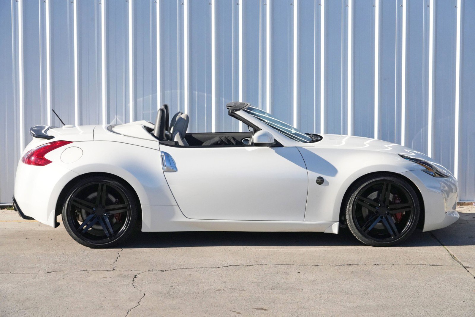 Used 2014 Nissan 370Z Touring w/ Sport Package image 46