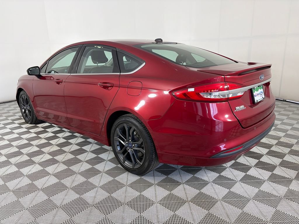 Certified 2018 Ford Fusion SE w/ Equipment Group 201A FWD image 5