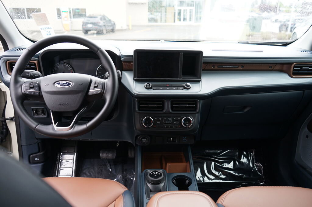 Used 2024 Ford Maverick Lariat w/ FX4 Off-Road Package AWD/4WD image 19