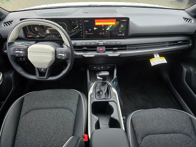 New 2025 Kia K4 GT-Line image 17