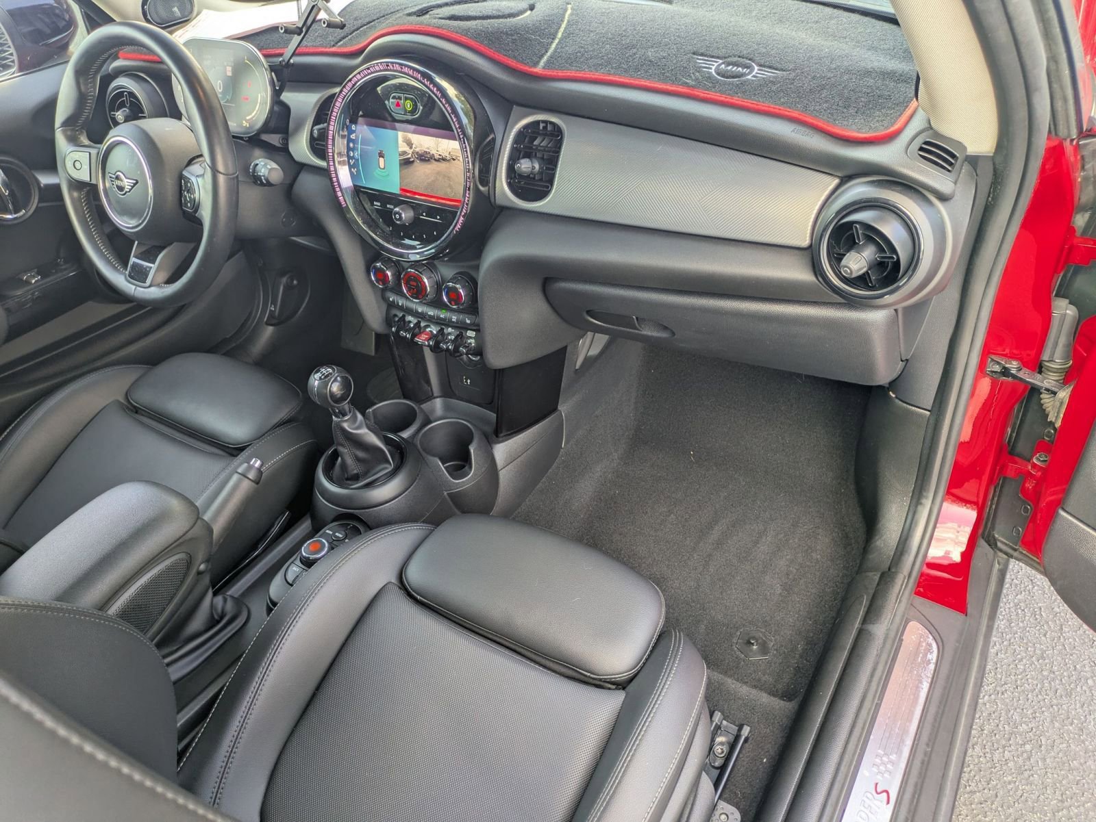 Used 2022 MINI Cooper S image 22