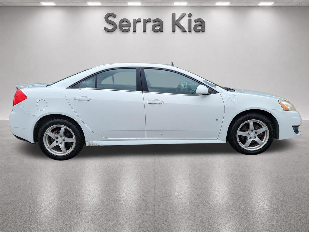 Used 2009 Pontiac G6 Sedan w/ Sport Package 2 FWD image 6
