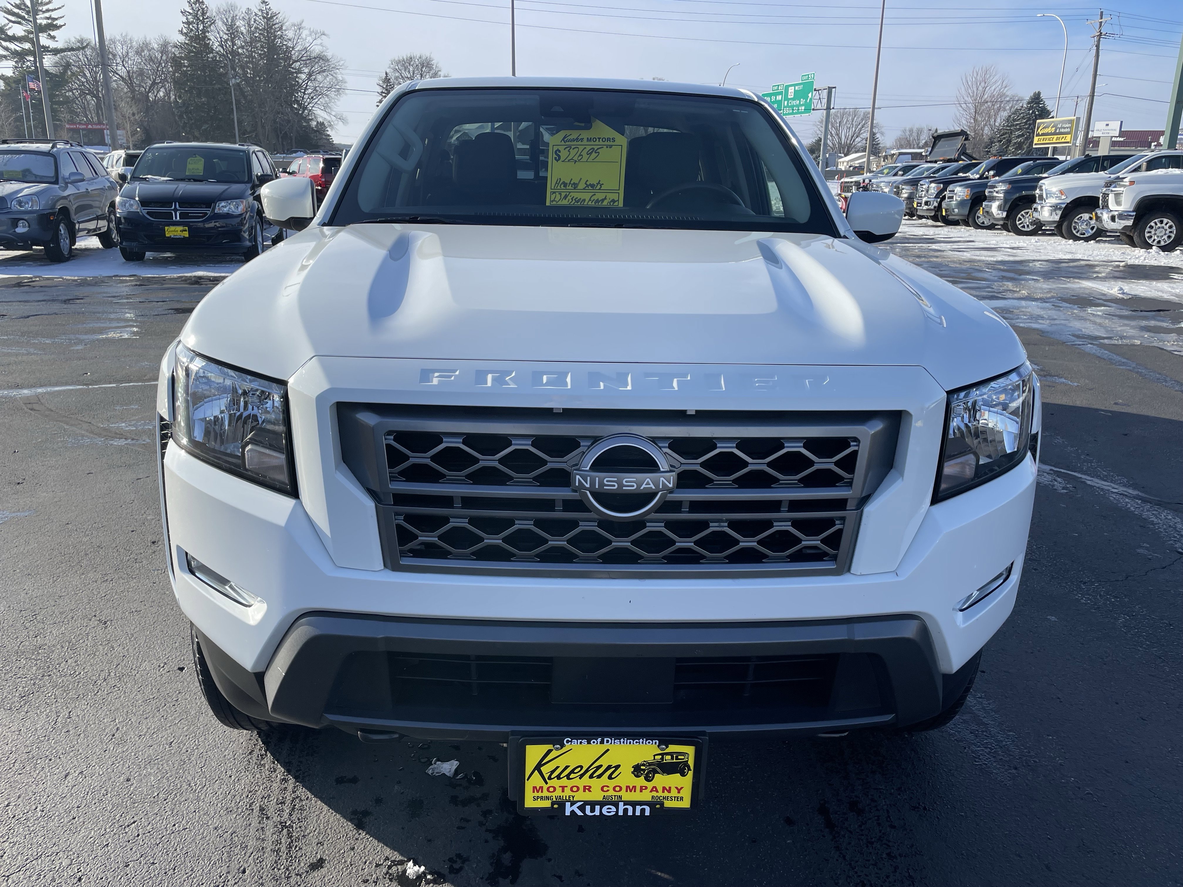 Used 2023 Nissan Frontier SV w/ Technology Package image 3