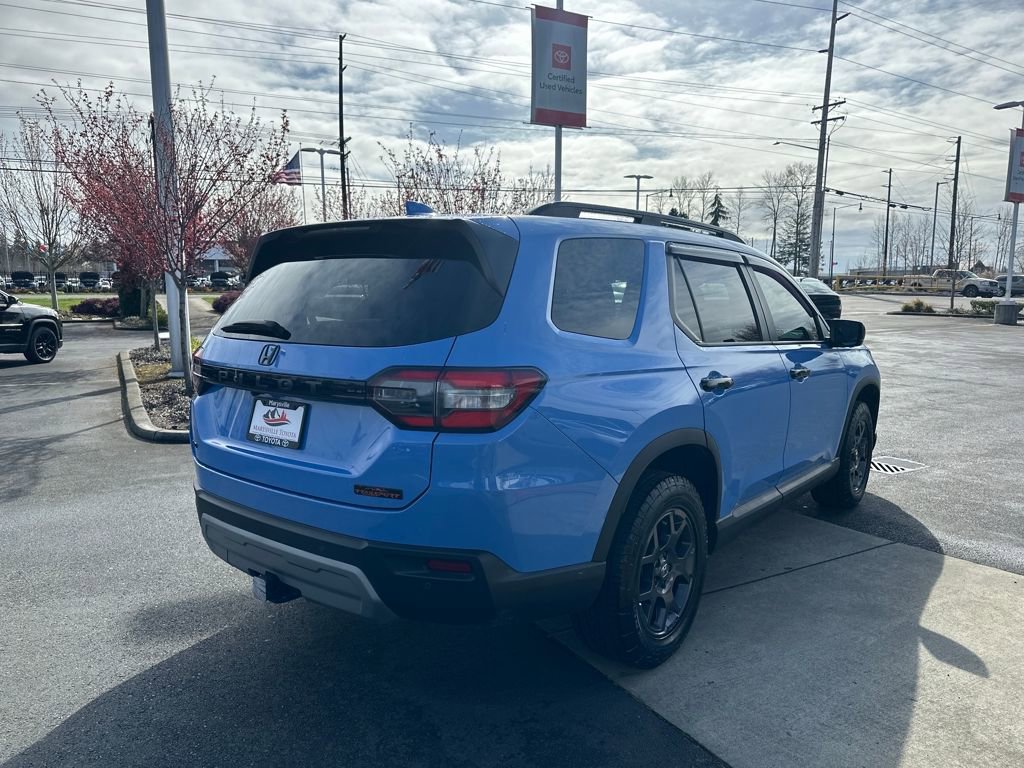 Used 2024 Honda Pilot TrailSport image 5