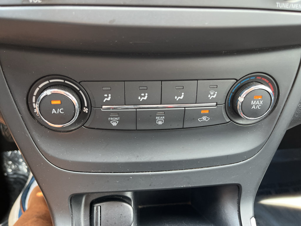 Used 2016 Nissan Sentra S FWD image 25