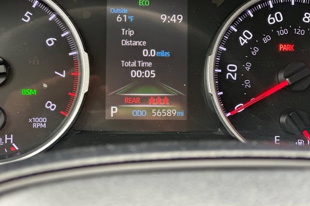 Used 2021 Toyota RAV4 XLE w/ Convenience Package FWD image 30