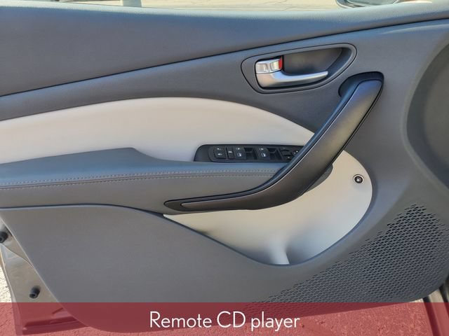 Used 2013 Dodge Dart Limited w/ Technology Group FWD image 11