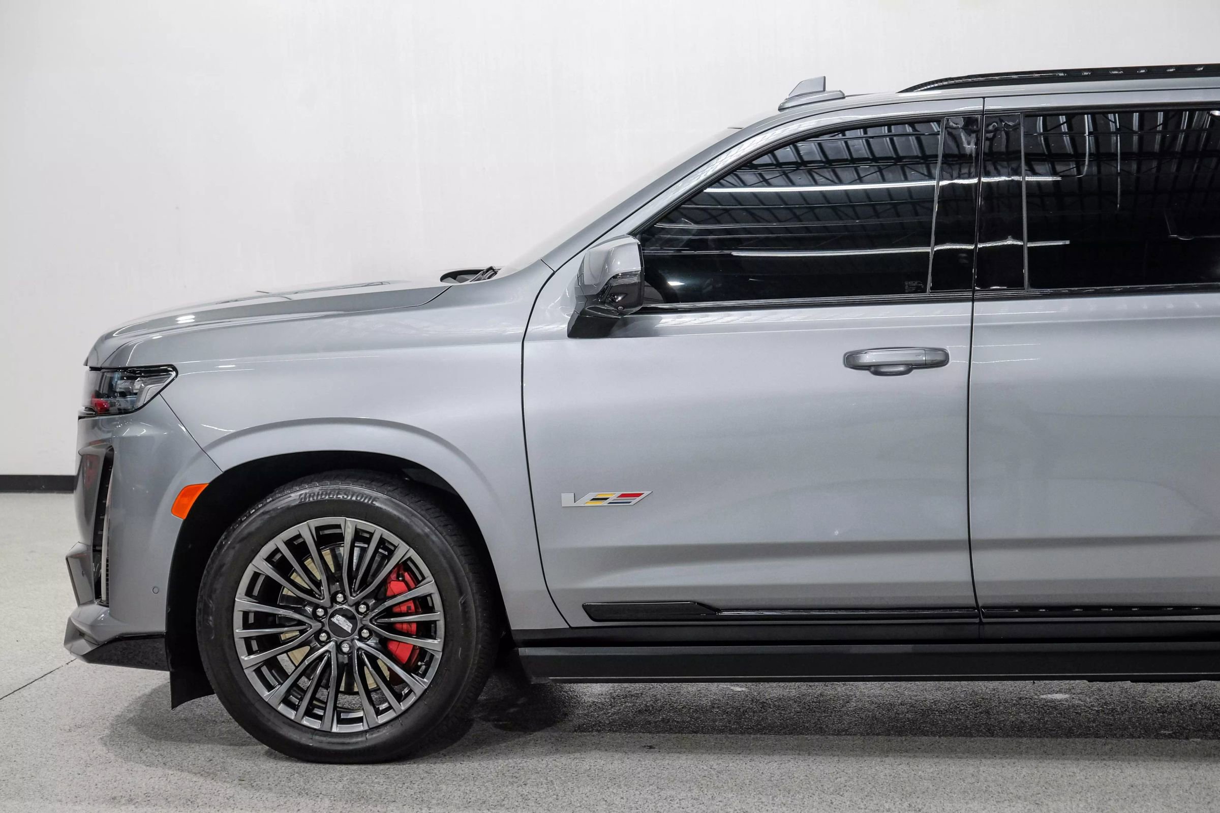 Used 2023 Cadillac Escalade V image 16