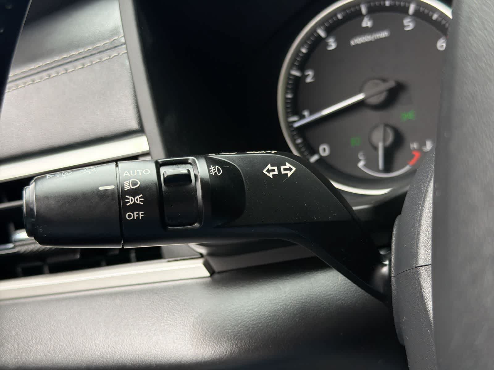 Used 2022 Mitsubishi Outlander SE AWD/4WD image 27