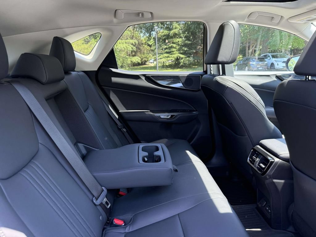 Used 2024 Lexus NX 350h AWD image 17