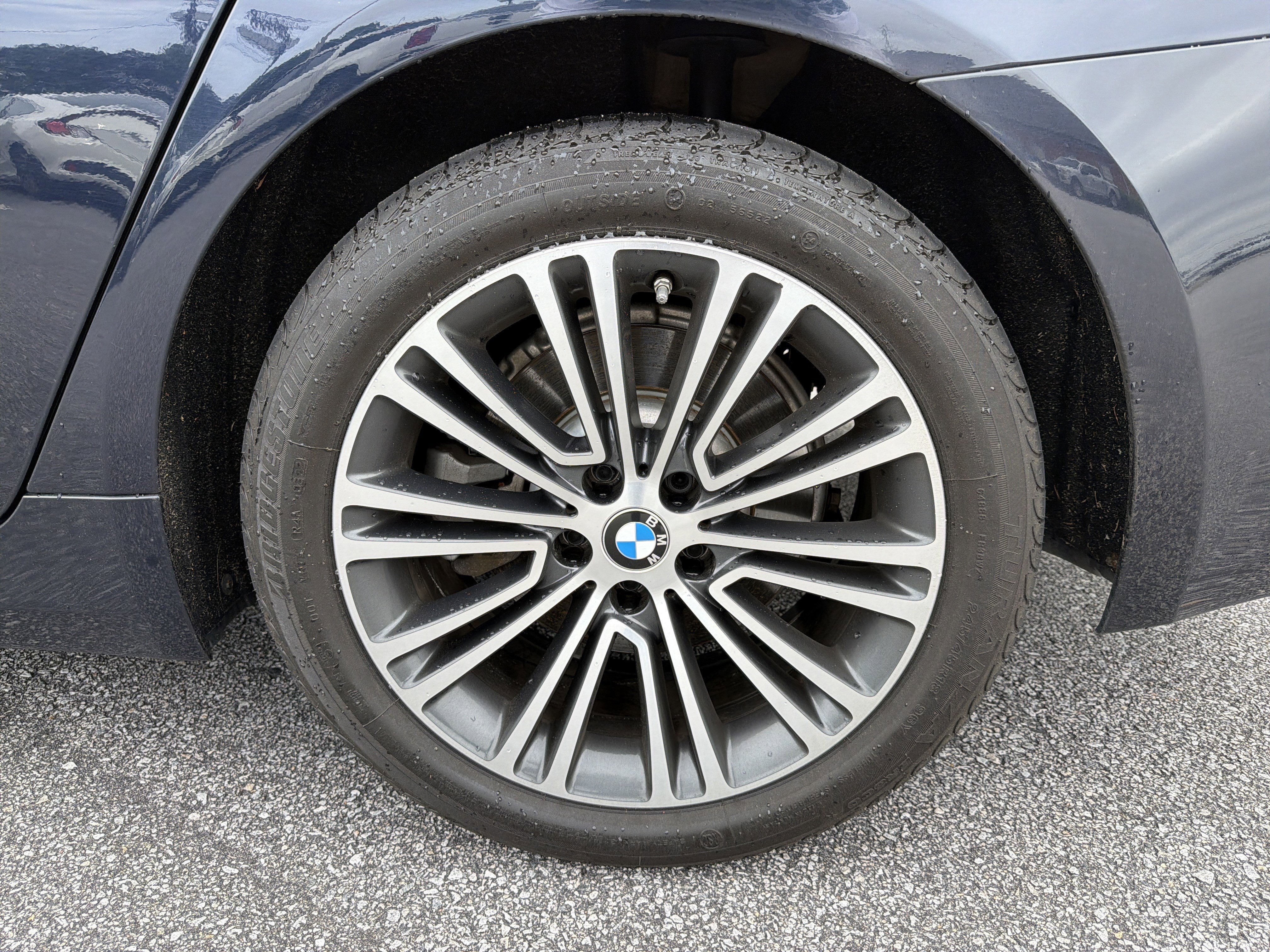 Used 2018 BMW 530i xDrive w/ Premium Package AWD/4WD image 10