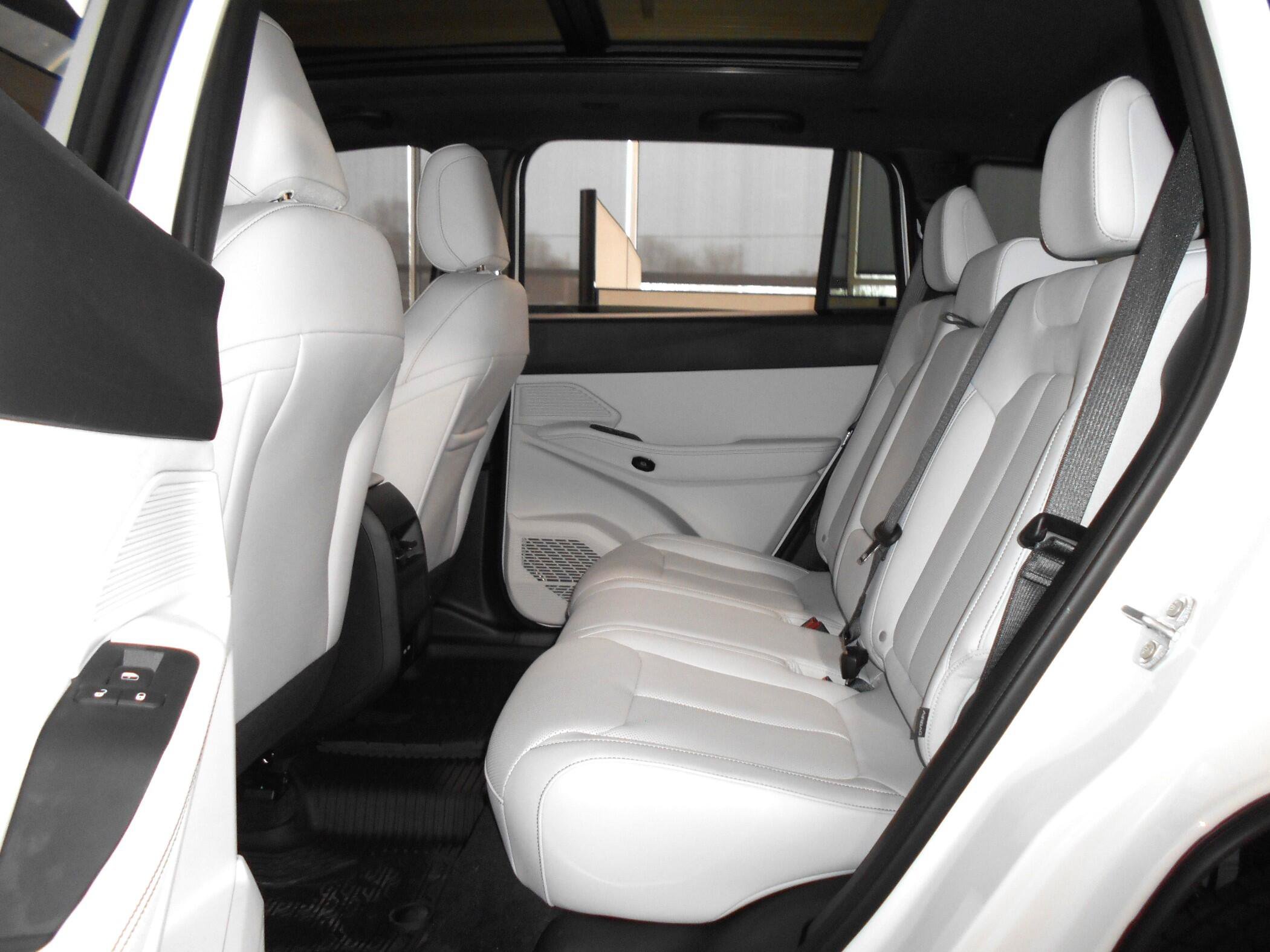 New 2026 Jeep Cherokee Limited AWD/4WD image 7