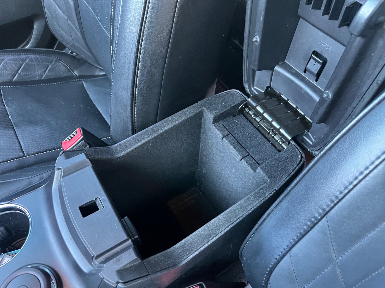 Used 2016 Ford Explorer Platinum image 15