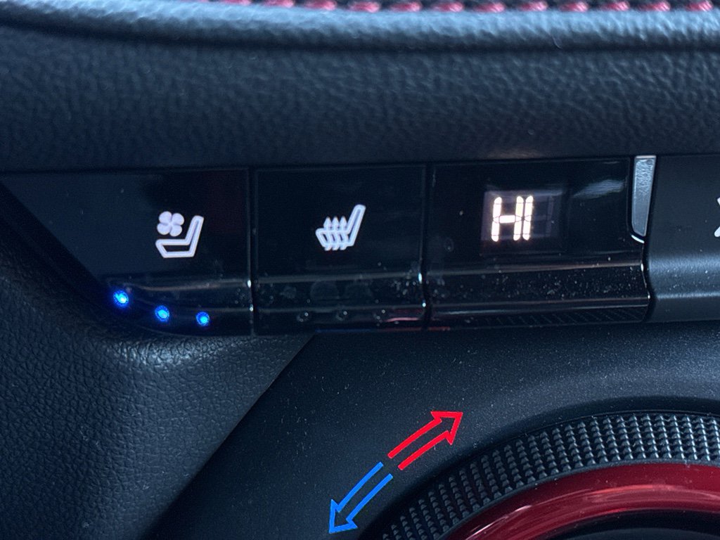 Certified 2023 Chevrolet Blazer RS w/ Driver Confidence II Package image 40