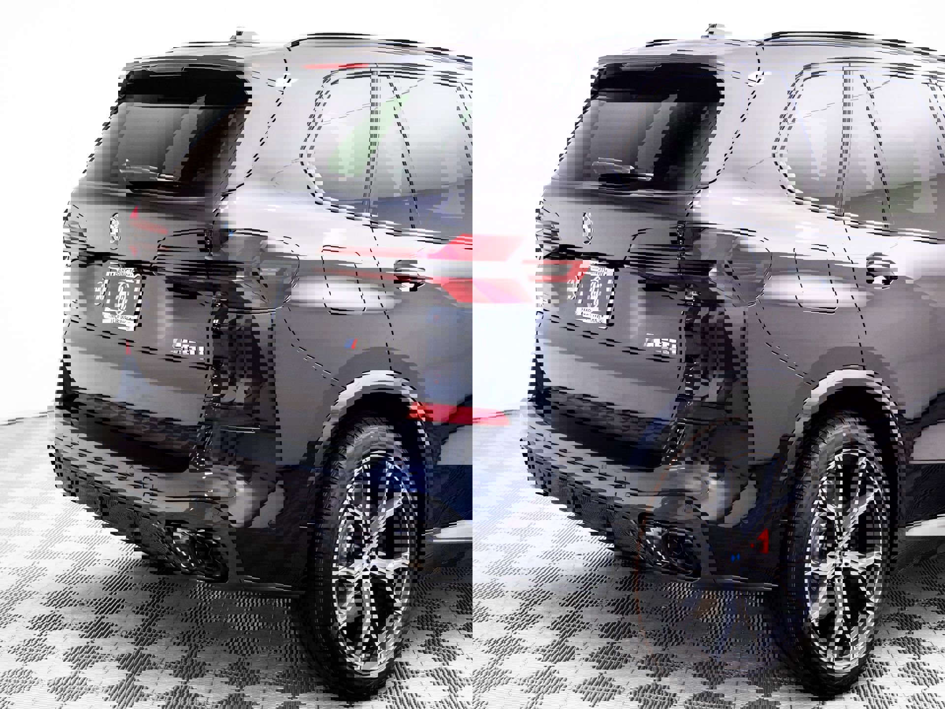 New 2026 BMW X5 M60i w/ Executive Package image 36