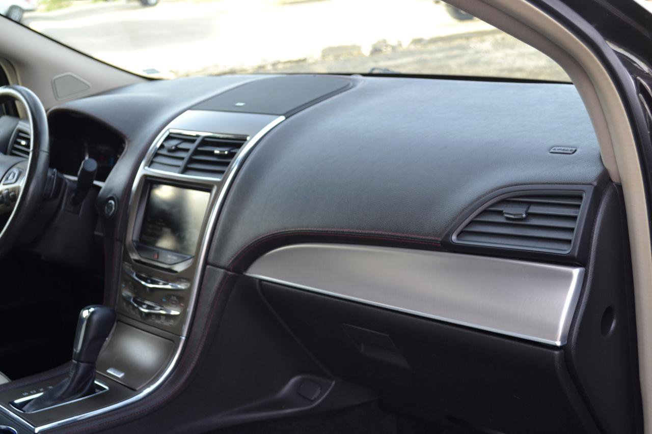 Used 2015 Lincoln MKX AWD w/ Equipment Group 102A image 31