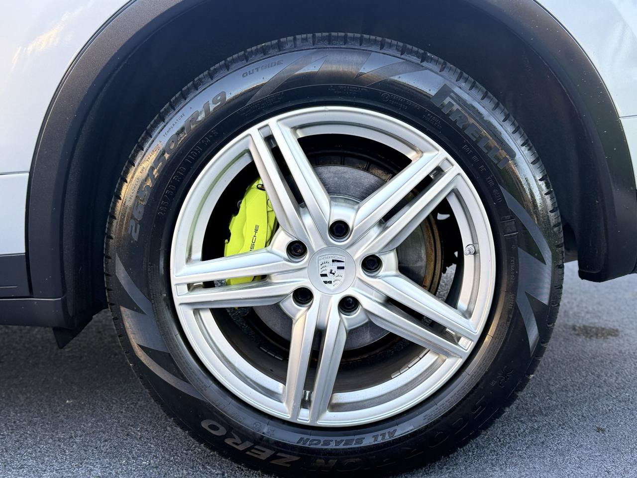 Used 2016 Porsche Cayenne S AWD/4WD image 23
