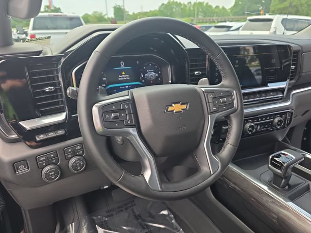Used 2026 Chevrolet Silverado 1500 LTZ w/ LTZ Premium Package AWD/4WD image 17