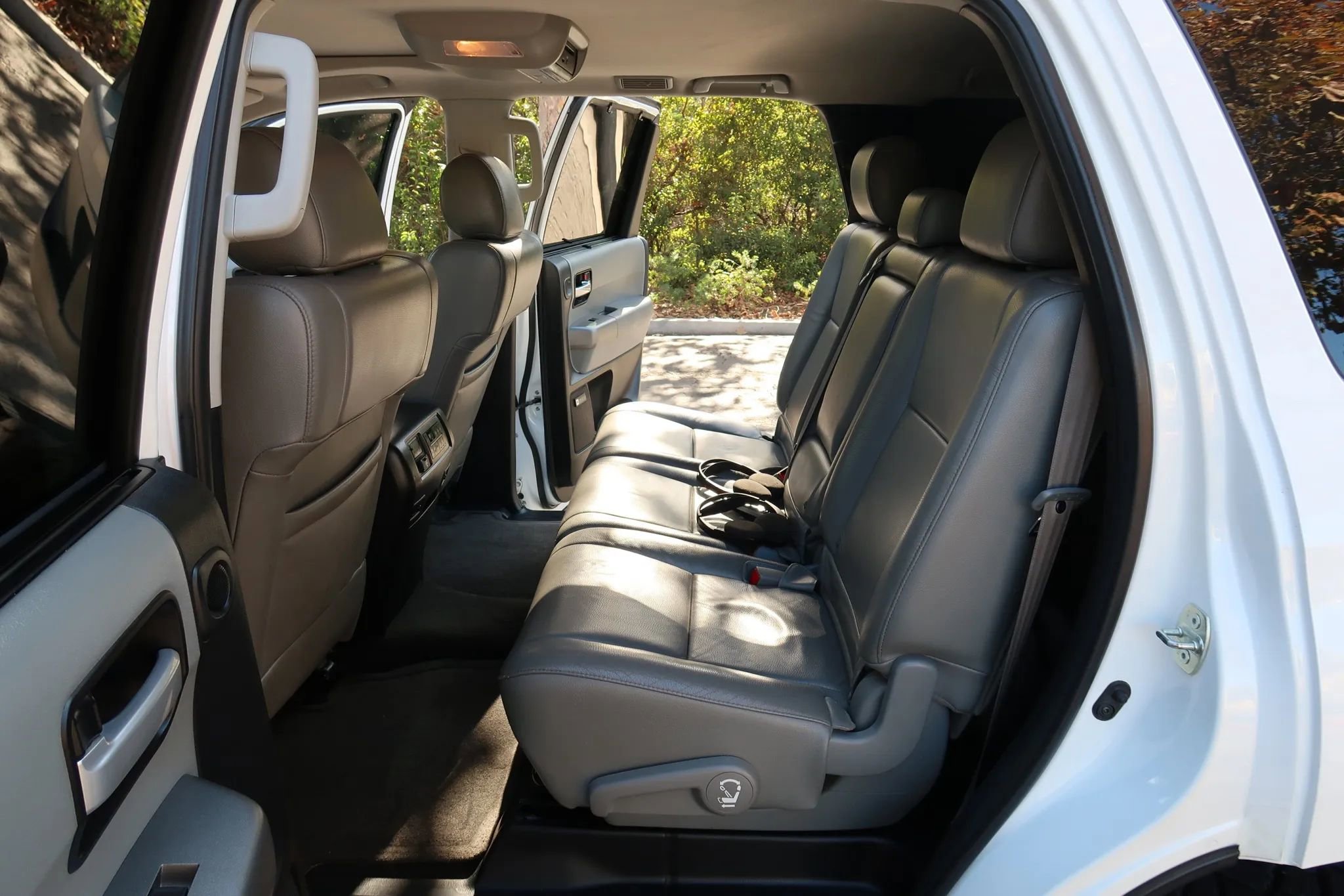 Used 2013 Toyota Sequoia Limited image 17