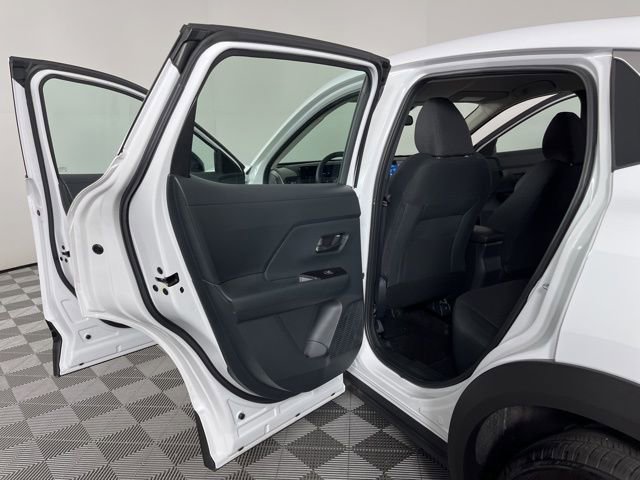 Used 2026 Nissan Kicks S FWD image 39