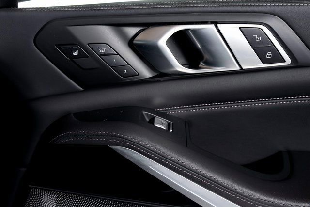 Used 2025 BMW ALPINA XB7 image 75