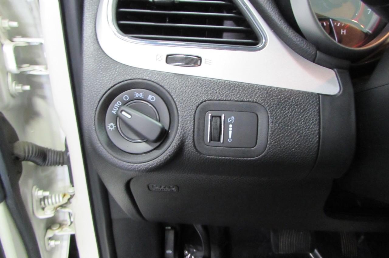 Used 2017 Dodge Journey SE FWD image 13