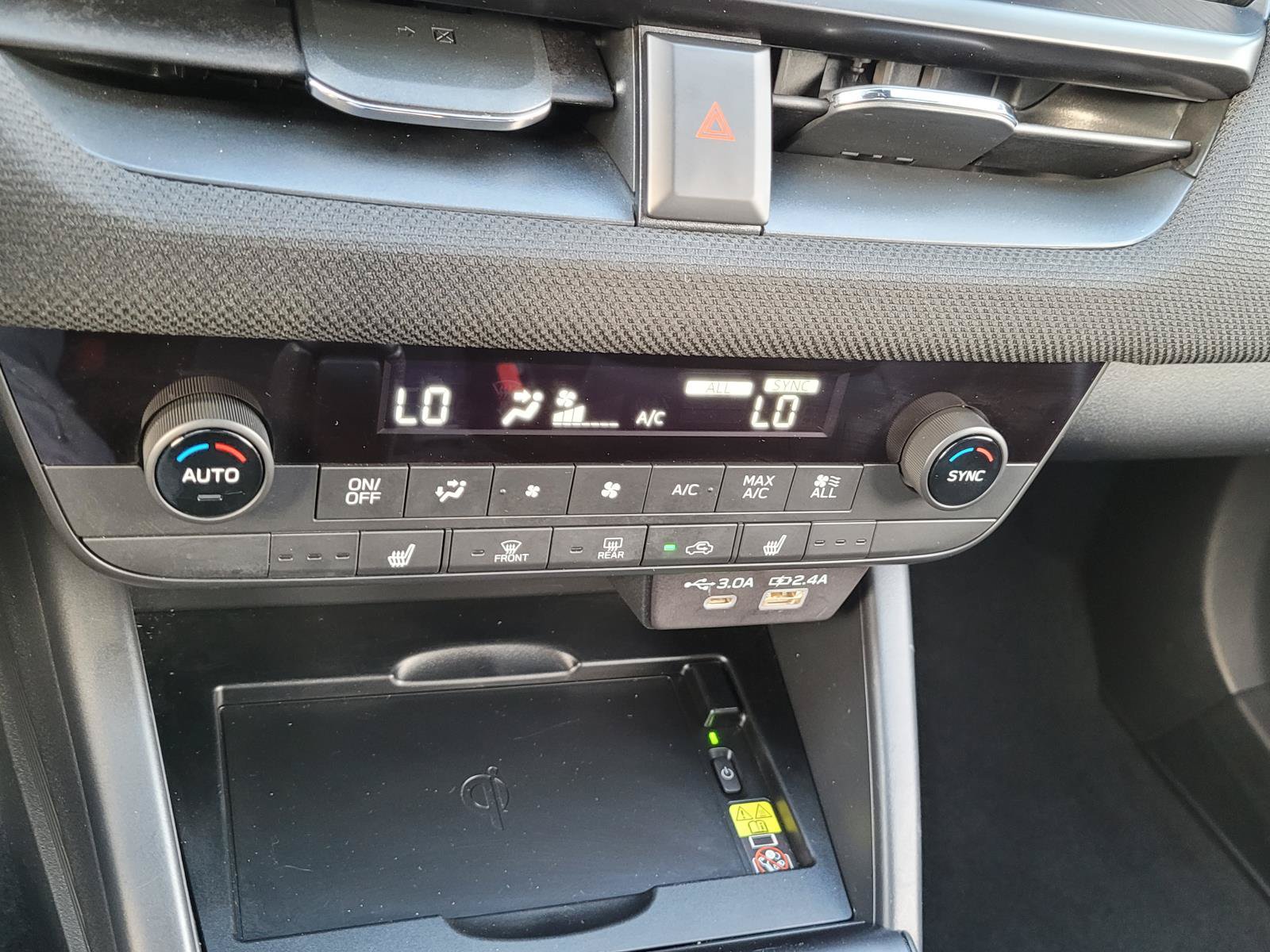 Used 2026 Subaru Outback Limited AWD/4WD image 30