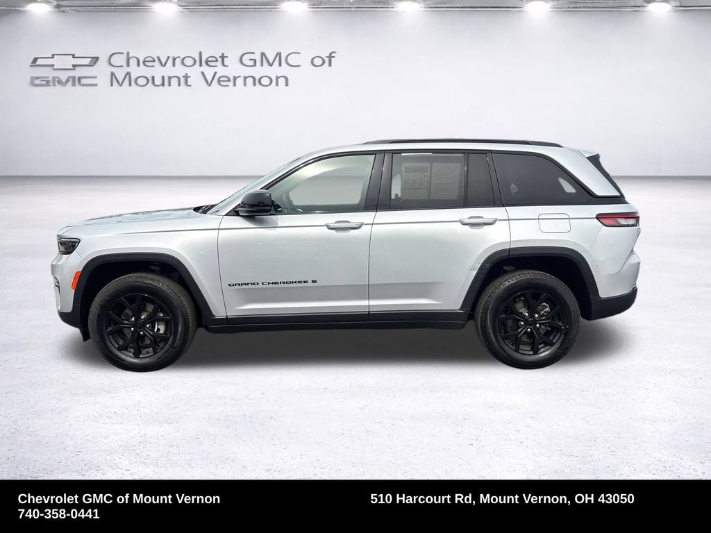 Used 2025 Jeep Grand Cherokee Altitude AWD/4WD video 2