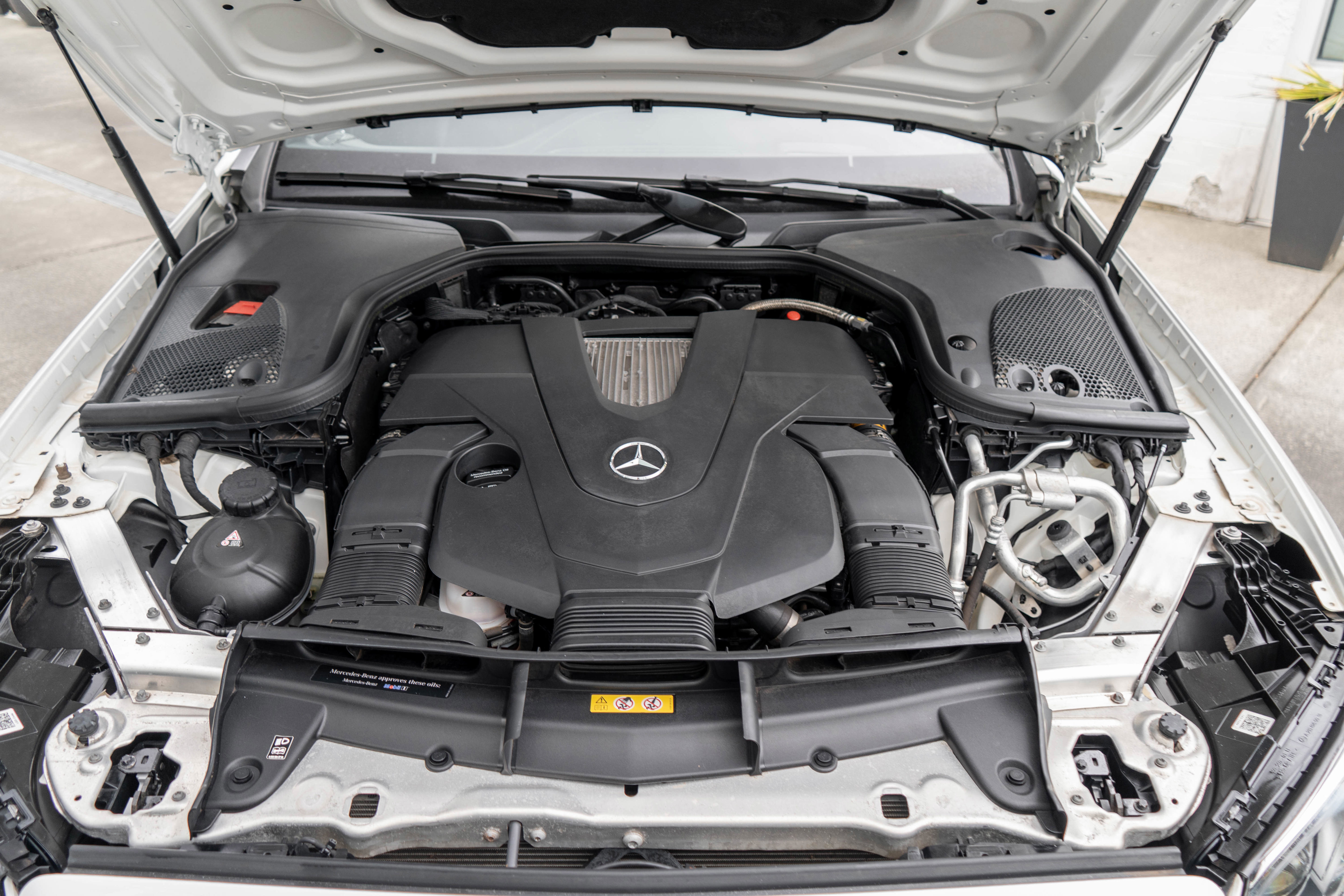 Used 2018 Mercedes-Benz E 400 Cabriolet w/ Premium 3 Package image 36