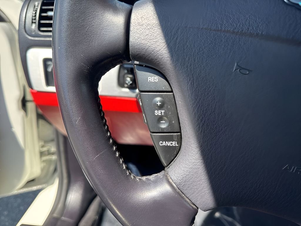 Used 2003 Ford Thunderbird Deluxe image 12
