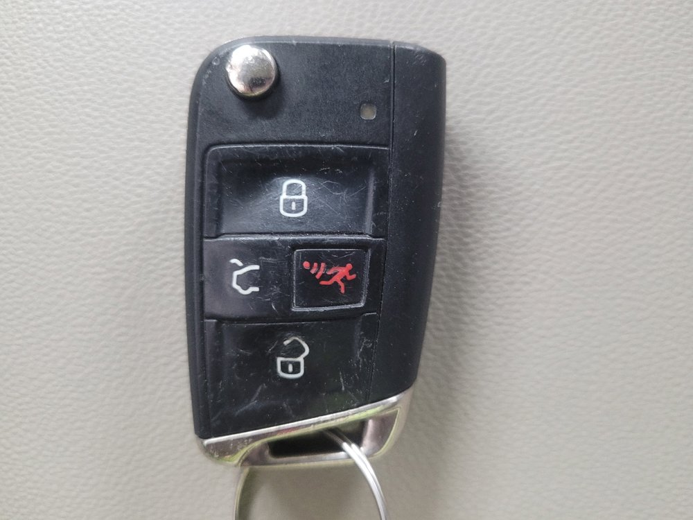 Used 2020 Volkswagen Golf 4-Door image 32
