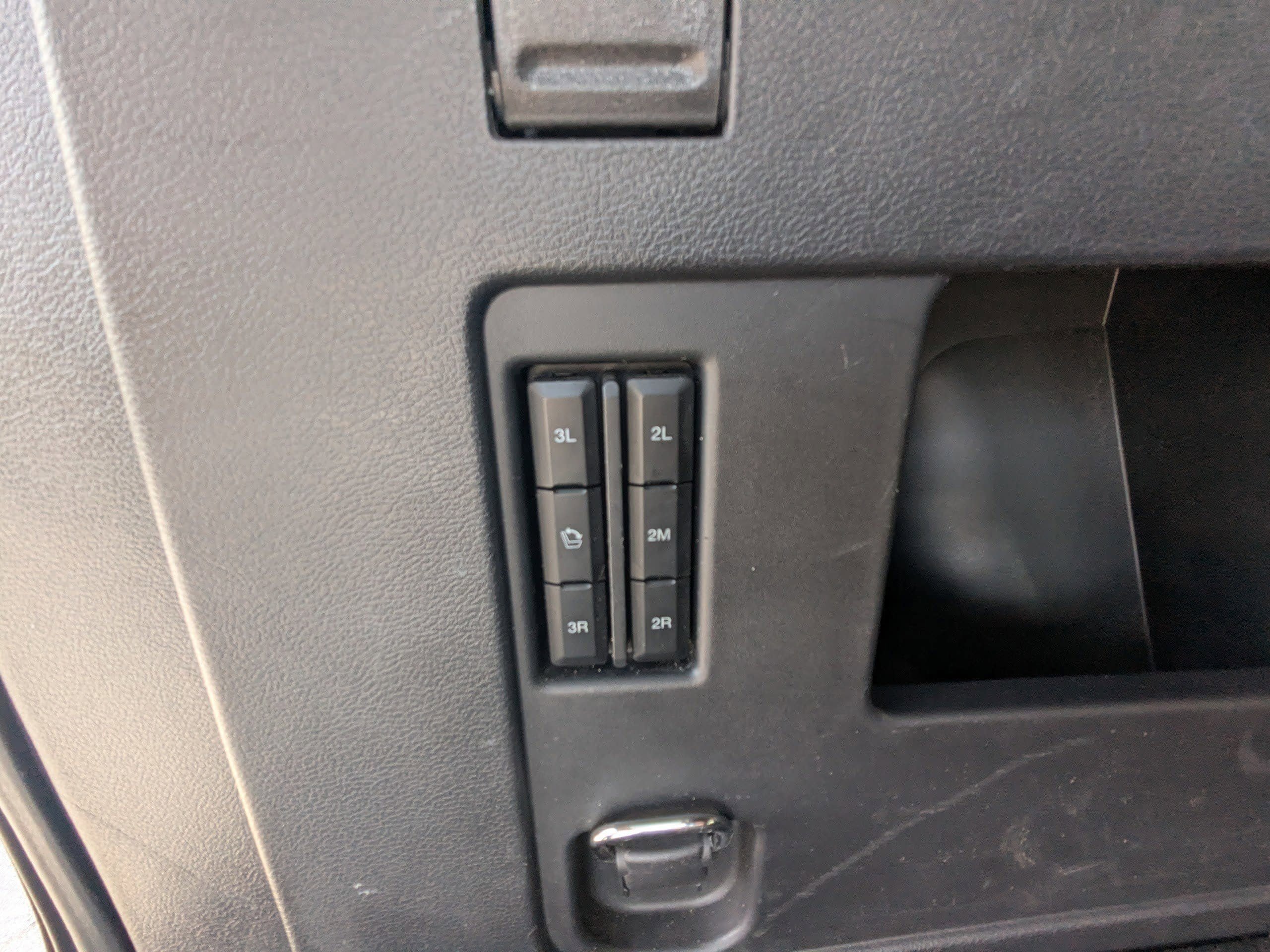 Used 2024 Ford Expedition Limited RWD image 17