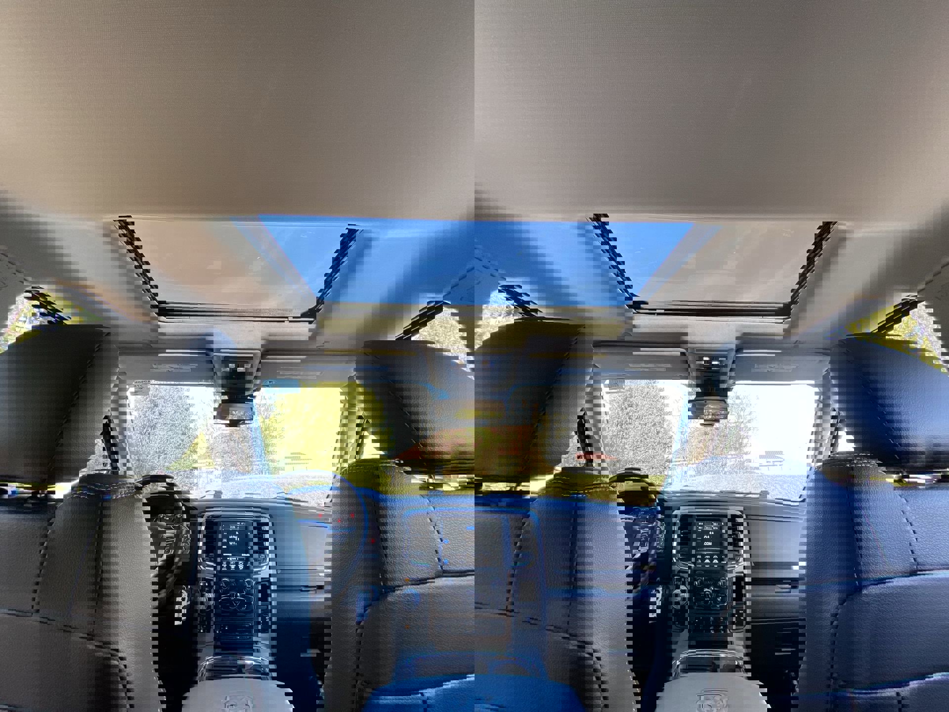 Used 2017 RAM 1500 Laramie w/ Protection Group AWD/4WD image 18