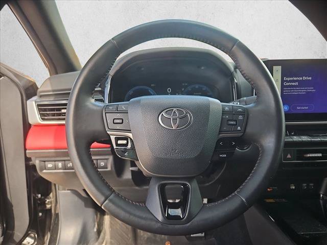 Used 2025 Toyota Camry XSE FWD image 14