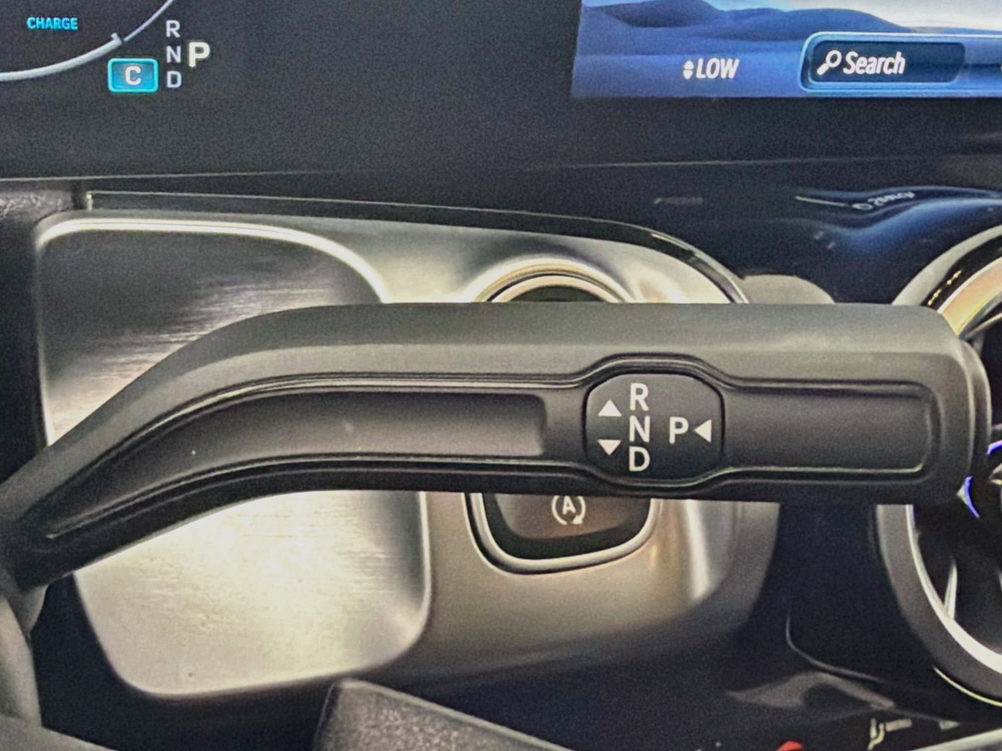 Used 2025 Mercedes-Benz GLB 250 image 23