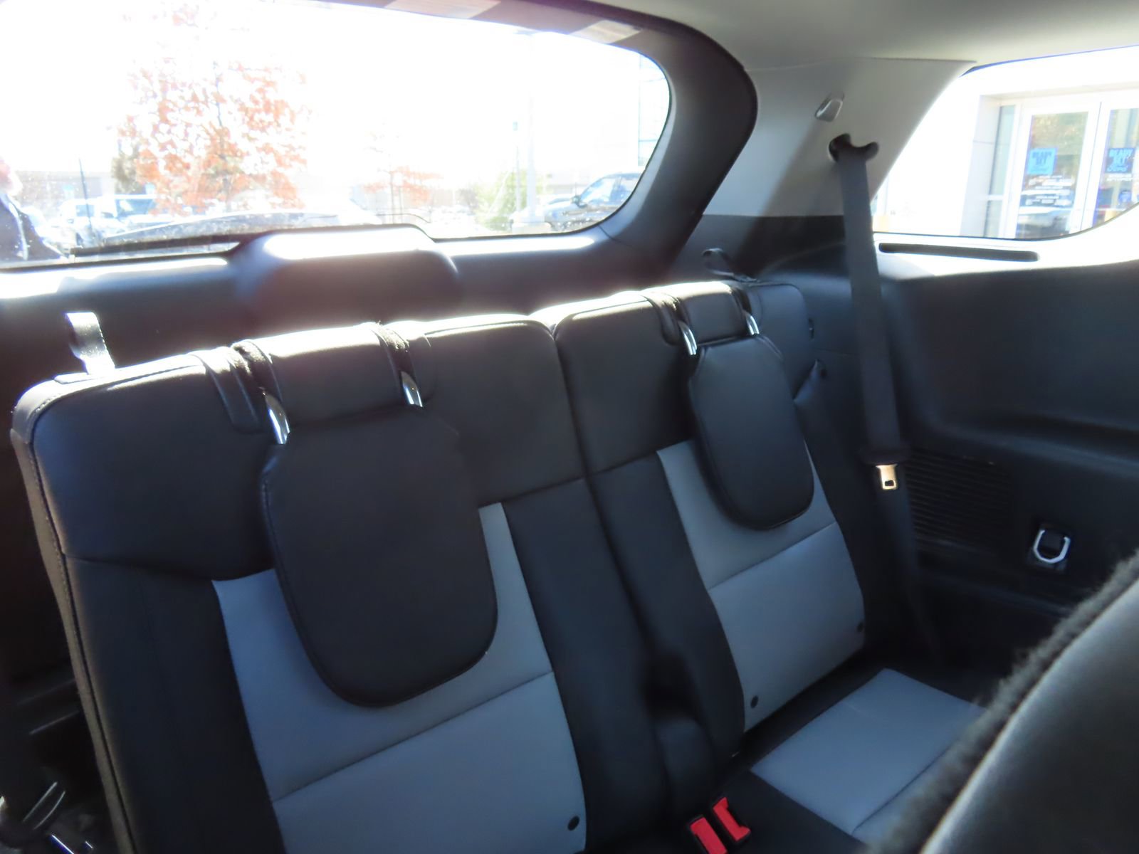 Certified 2024 Ford Explorer XLT w/ Equipment Group 202A image 36