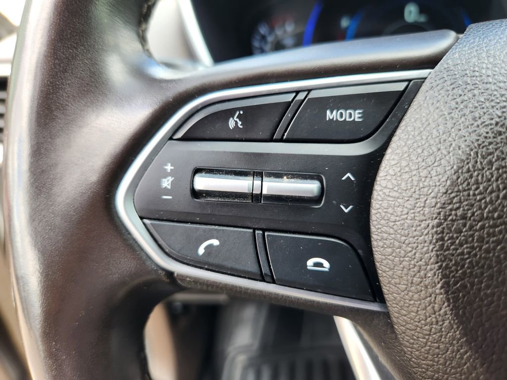 Used 2020 Hyundai Santa Fe Limited AWD/4WD image 21