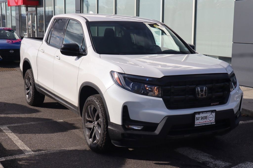 Used 2024 Honda Ridgeline Sport image 3