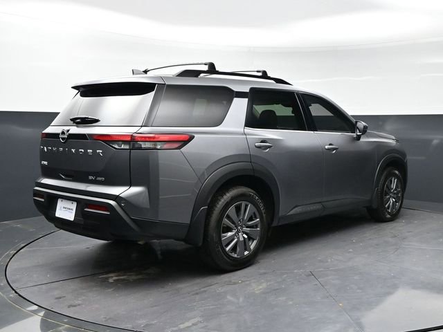 Used 2023 Nissan Pathfinder SV image 5