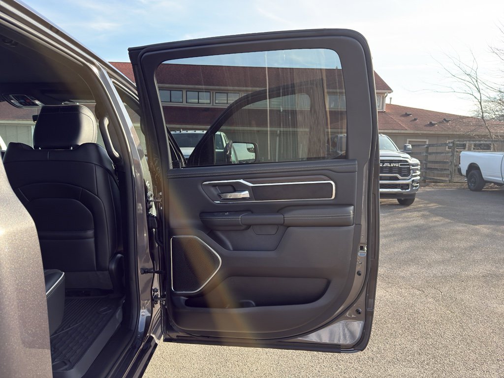 New 2026 RAM 1500 Laramie w/ Sport Appearance Package AWD/4WD image 15