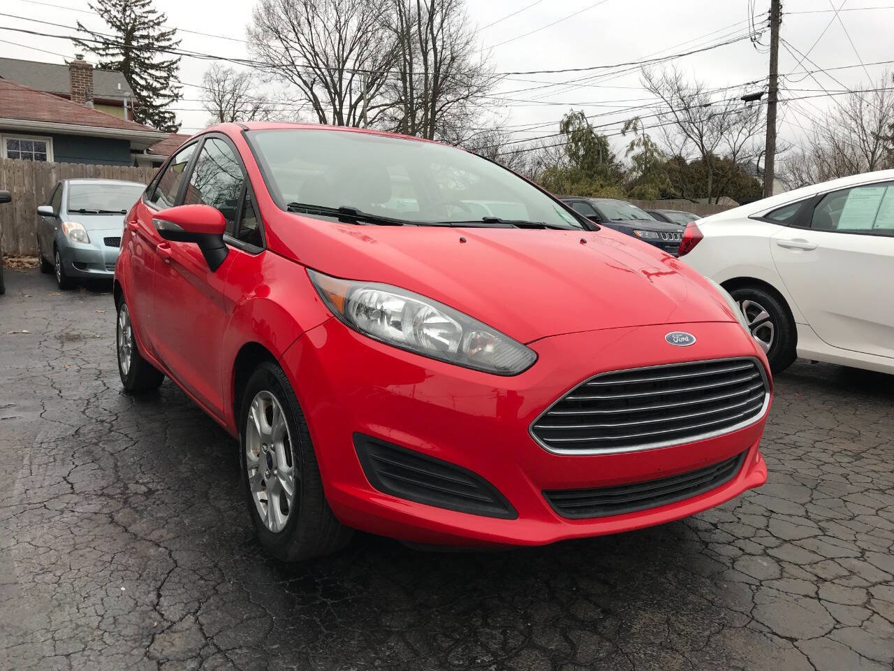 Used 2014 Ford Fiesta SE w/ Comfort Package image 2