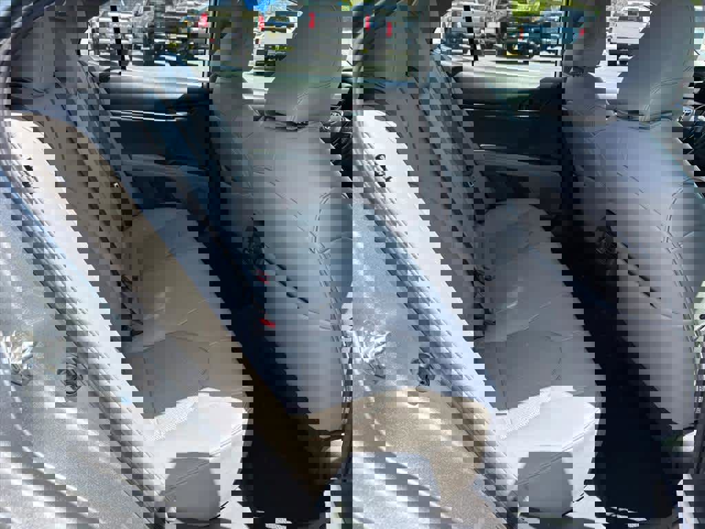 Used 2021 Toyota Camry XLE FWD image 8