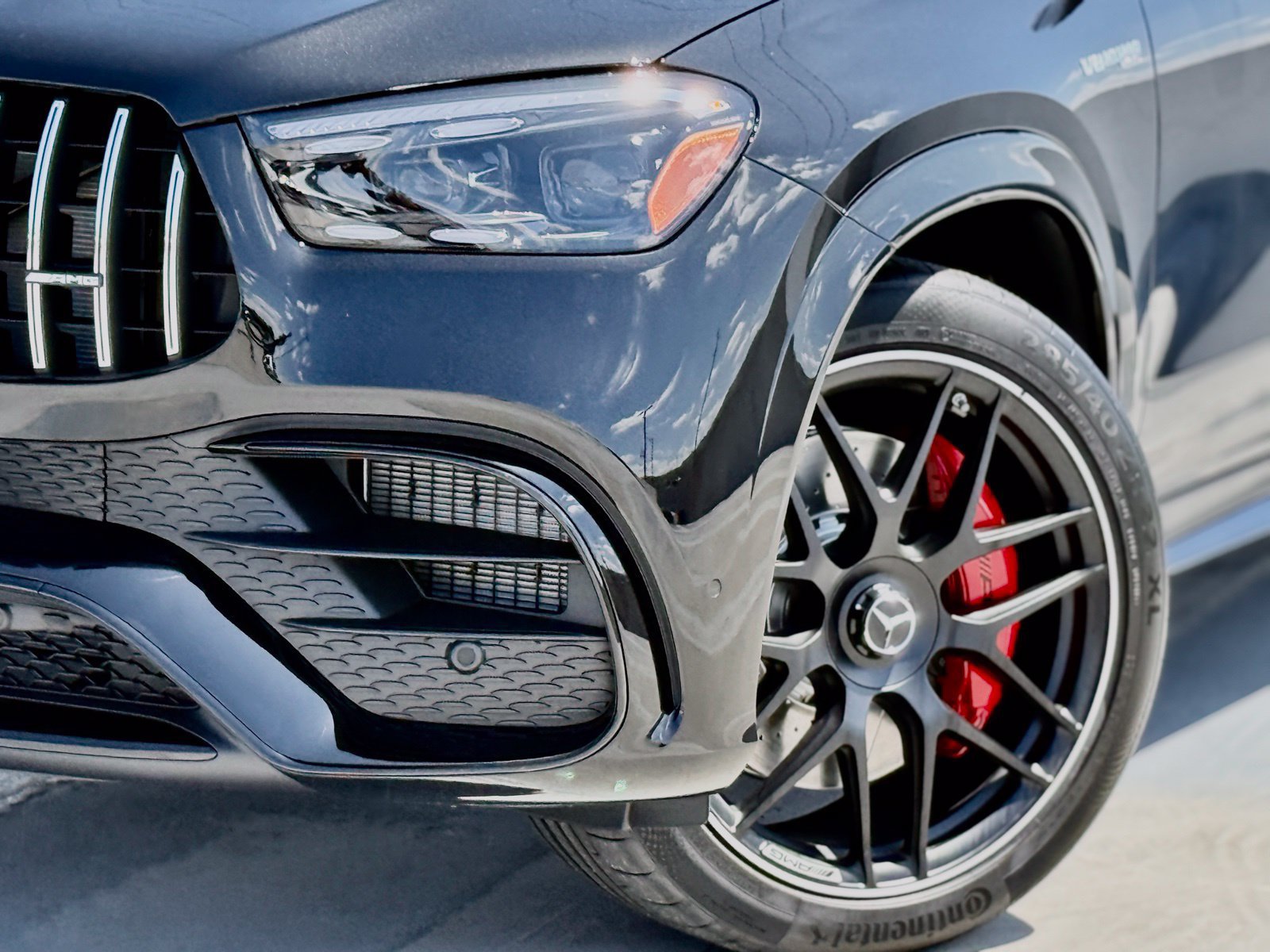 New 2026 Mercedes-Benz GLE 63 AMG S image 4