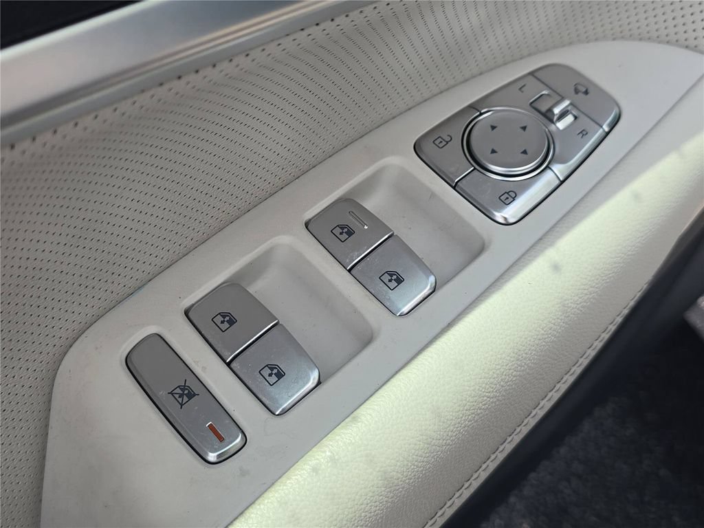 Used 2024 Genesis G70 3.3T Advanced RWD image 14