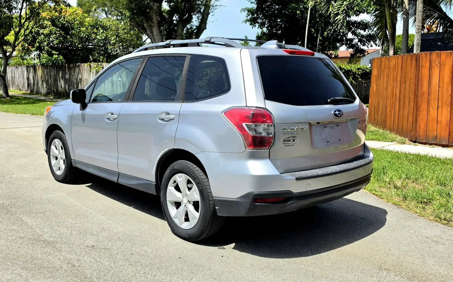 Used 2016 Subaru Forester 2.5i Premium w/ All-Weather Package AWD/4WD image 12