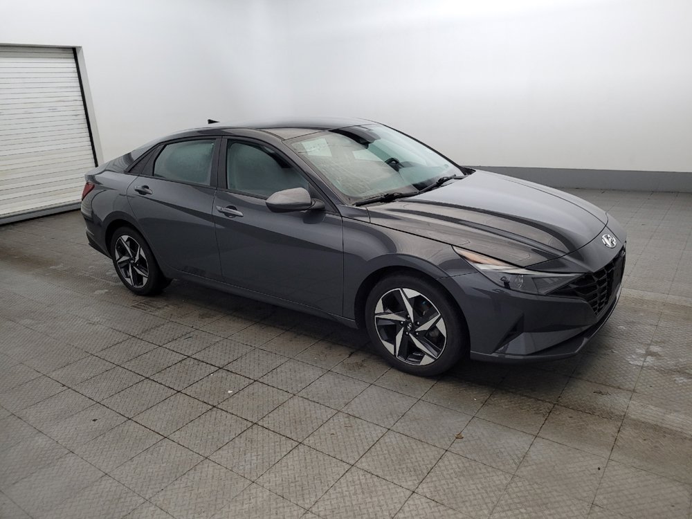 Used 2023 Hyundai Elantra SEL w/ Convenience Package FWD image 11