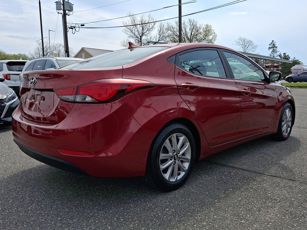Used 2014 Hyundai Elantra SE w/ Option Group 02 FWD image 5