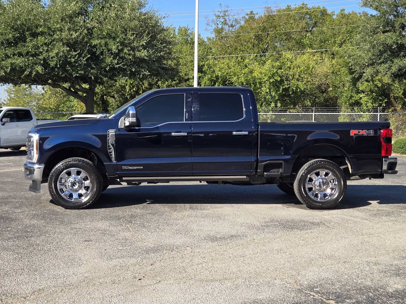 Used 2024 Ford F250 Lariat w/ Lariat Ultimate Package AWD/4WD image 4