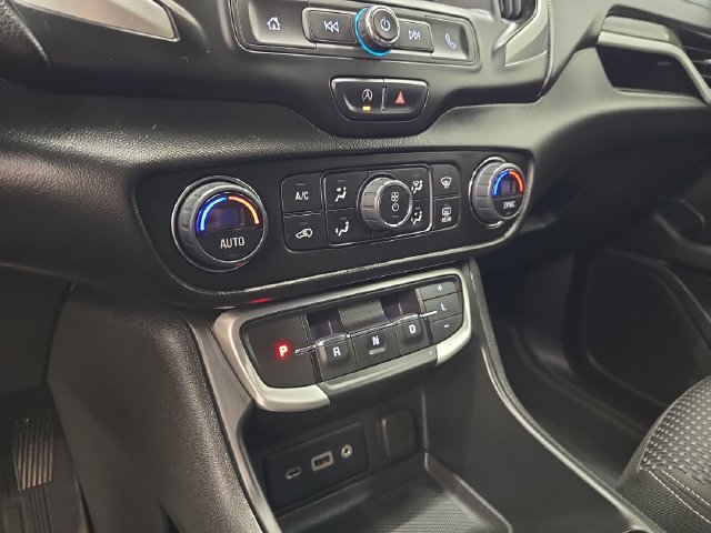 Used 2022 GMC Terrain SLE w/ Driver Convenience Package AWD/4WD image 25
